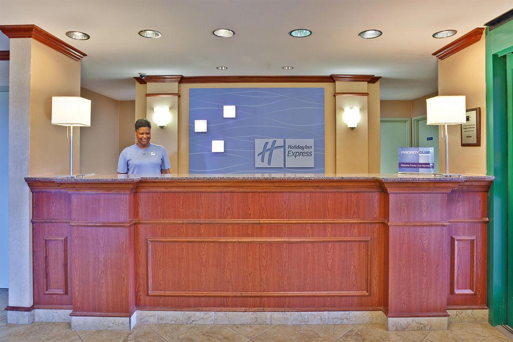 Holiday Inn Express Hotel & Suites Olive Branch By Ihg Интерьер фото