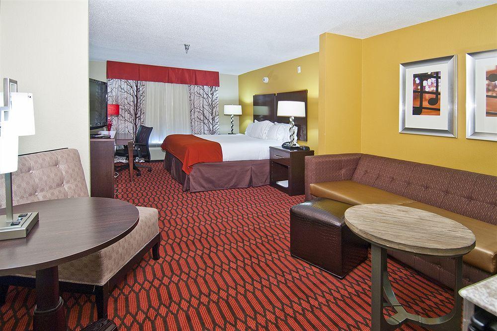 Holiday Inn Express Hotel & Suites Olive Branch By Ihg Экстерьер фото