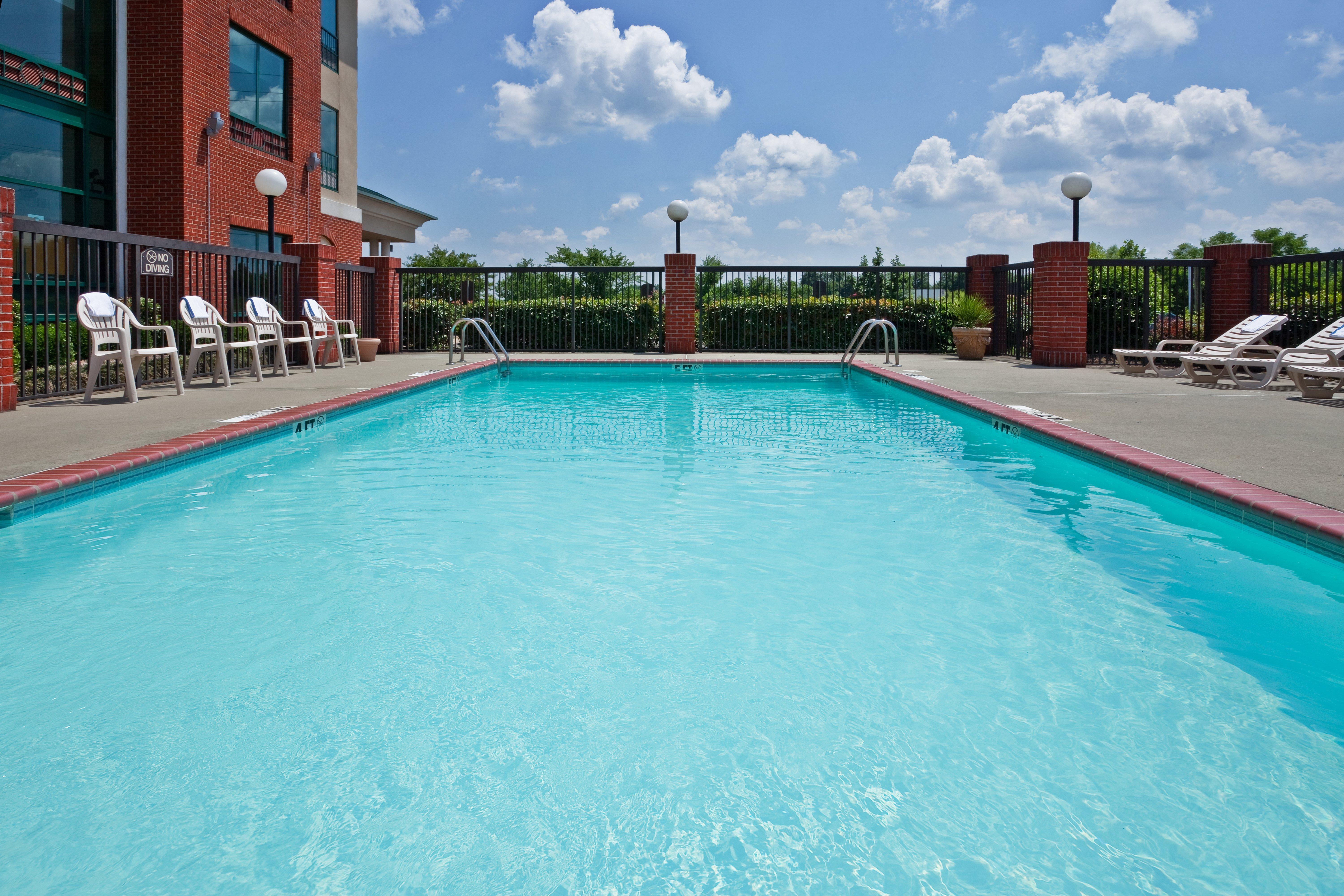 Holiday Inn Express Hotel & Suites Olive Branch By Ihg Экстерьер фото